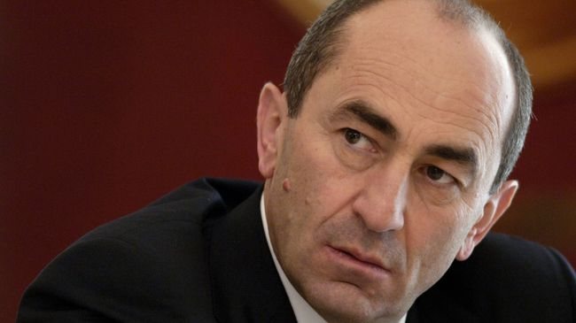 Экс-президента Армении Кочаряна доставили в Антикоррупционный комитет