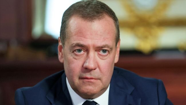 Медведев сообщил о росте товарооборота России и Ирана более чем на 20%