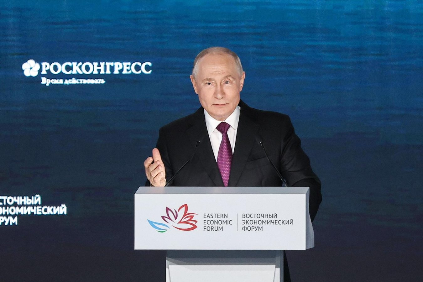 Путин назвал взносы бизнеса в бюджет добровольной инициативой предпринимателей