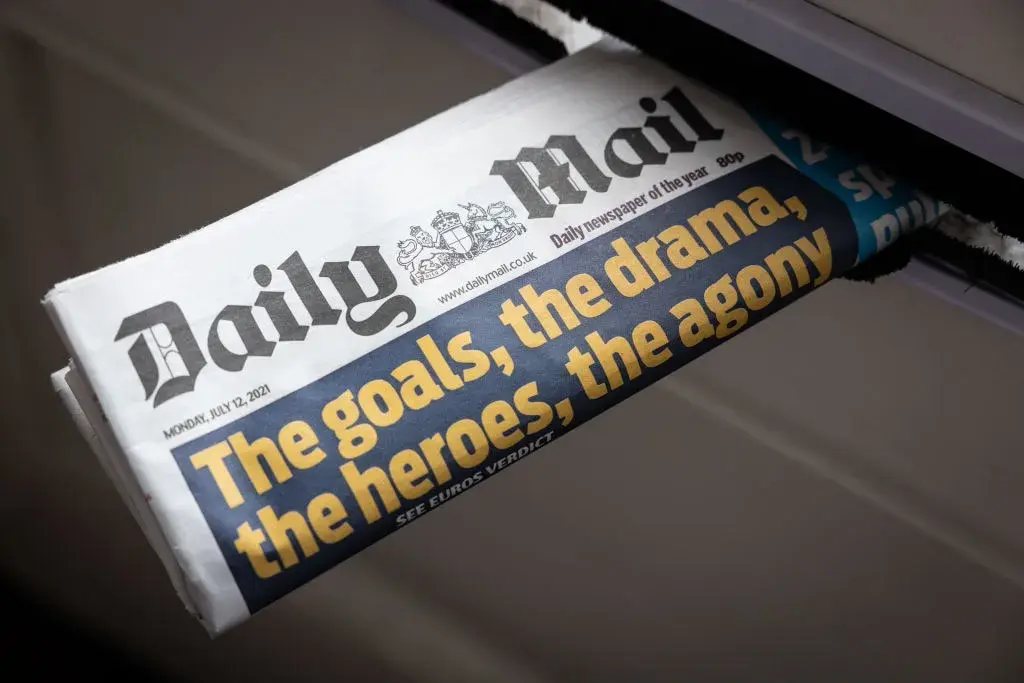 Принц Гарри и другие истцы выплатят Daily Mail 9,54 млн фунтов после проигрыша дела о прослушке