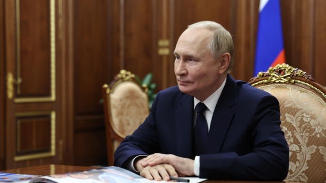 Путин поблагодарил создателей фильма «Рождение империи»