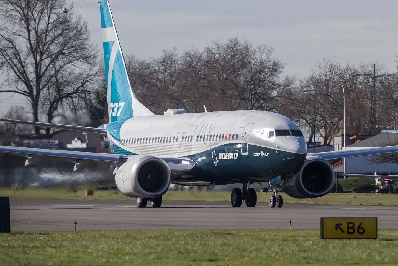 Boeing получила сертификат FAA на самолет 737 Max 7