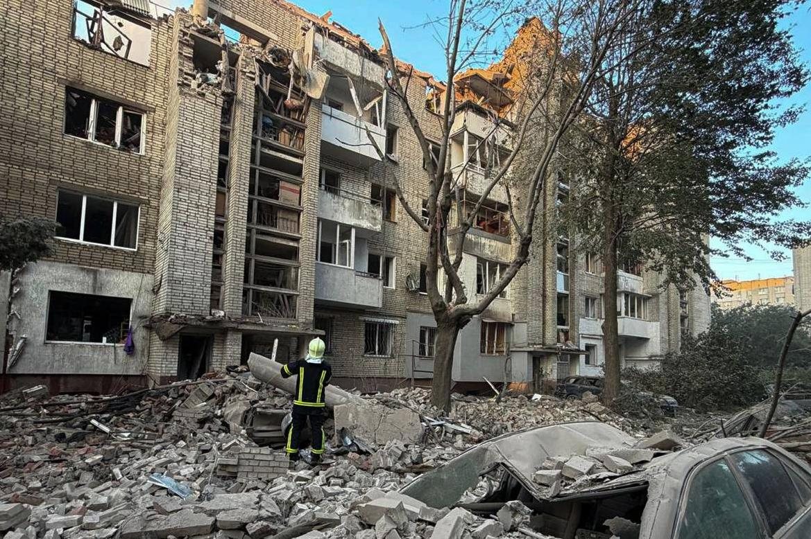 Массированный удар России по Украине: восемь погибших, в том числе трое детей