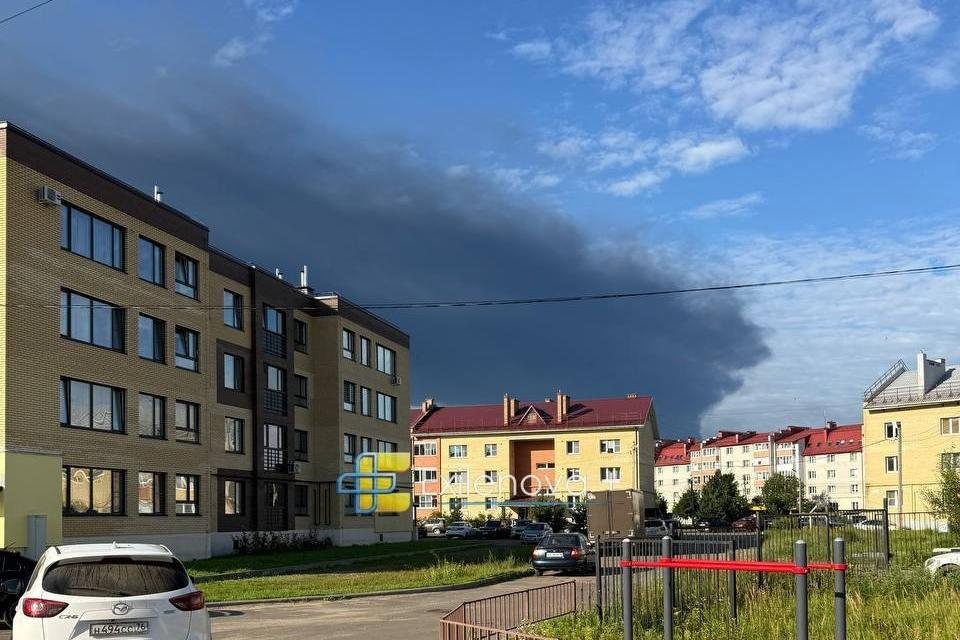 НПЗ в Ярославле загорелся после крупнейшего налёта дронов на регион. Минобороны отчиталось о 605 сбитых беспилотниках за ночь