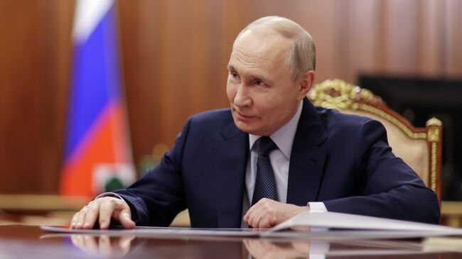 Путин призвал укреплять потенциал Нового банка развития БРИКС