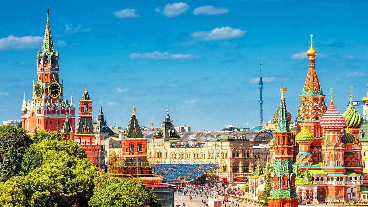 Силы ПВО сбили ещё три беспилотника, летевших на Москву